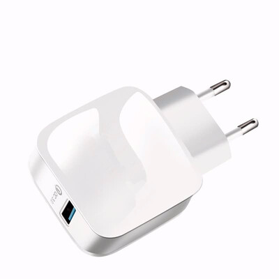 

Mzxtby Universal QC30 USB Charger EU Plug 18W Quick Charge 30 Fast Adapter Wall Mobile Phone Charger for xiaomi redmi s3 s2 mi5