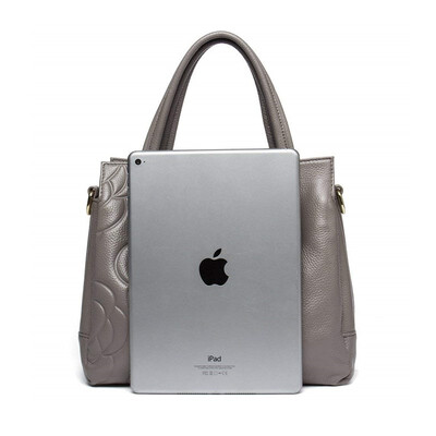 

New trend in 2018 first layer cowhide rose embossed large capacity womens cross section shoulder slung handbag