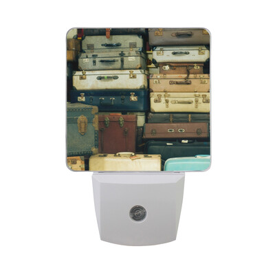 

ALAZA LED Night Light With Smart Dusk To Dawn SensorLeopard Pattern With Red Lips Plug In Night Light