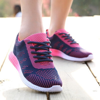 

Lightweight shock-absorbing running shoes with versatile personality travel Korean version of flying woven mesh sports shoes