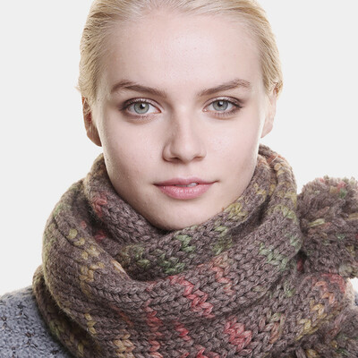 

Womans Scarf