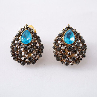 

No Hole Ear Clips Earrings High Quality Woman Jewelry Accessories Silver Black AB Crystal Clips On The Ears