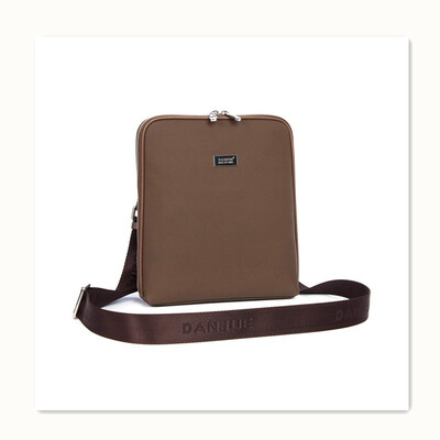 

Mens business casual shoulder bag first layer cowhide fashion Messenger bag Korean mens soft