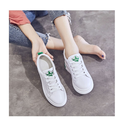 

2018 autumn new thick-soled platform shoes white shoes womens wild net red with the same single shoes increased casual shoes