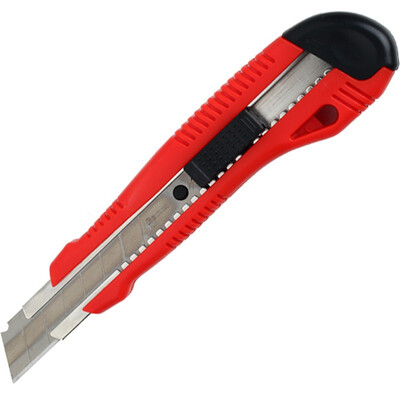 

COMIX) with metal protective cover 18mm knife knife large knife knife color random office stationery B2802