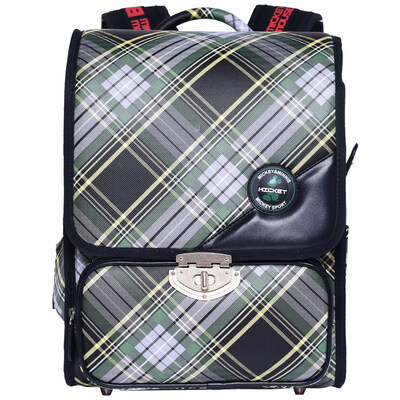 

Disney Elementary Schoolboy English bag of young children bag backpack men&women 1 - 3 grade school bag DB960103E-green
