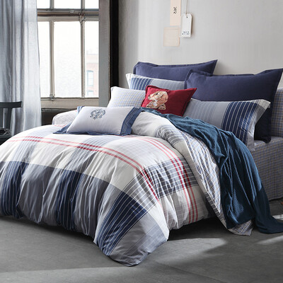 

Meng Jie home textiles produced MEE bedding sets cotton printing four sets of cotton bed sheets quilts Ai Like blue 18 m bed 220 240cm