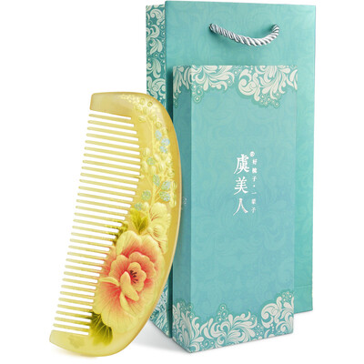 

Yu Mei Ren Qi Yi horns combs hand-painted piles comb Christmas Christmas Valentine's Day gifts to send his girlfriend birthday gift gift bag matching bag bag bag