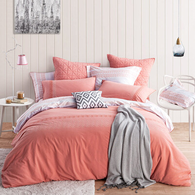 

LOVO Roller life produced washed cotton bed four sets of embroidery craft Natalie 200 230cm