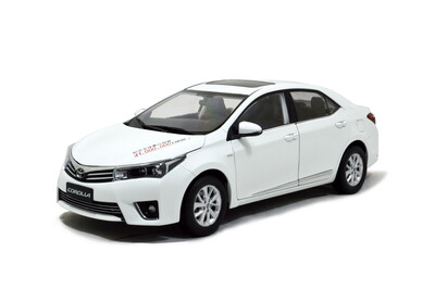 

118 scale Toyota Corolla 2014 diecast model car white