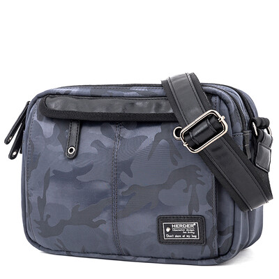

Hershey herder 0908C tide male camouflage shoulder Messenger messenger bag waterproof sports ipad function pack