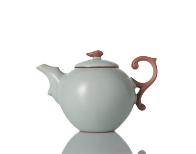 

Phoenix Ru Kiln Celeste Celadon Teapot 170ml 57oz HL