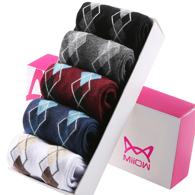 

Cat MiiOW socks men in the tube cotton socks Lingge stripes business men socks 5 double gift boxed