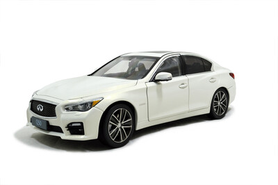 

масштаб 1:18 Infiniti Q50 2014 Diecast модель автомобиля белый