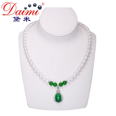 

Demi Jewelery Concentrated 8-9mm full of bright shiny freshwater pearl green jade marrow necklace