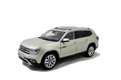 

Paudi 118 scale VW Volkswagen Teramont 2017 Brown diecast model car die-cast car