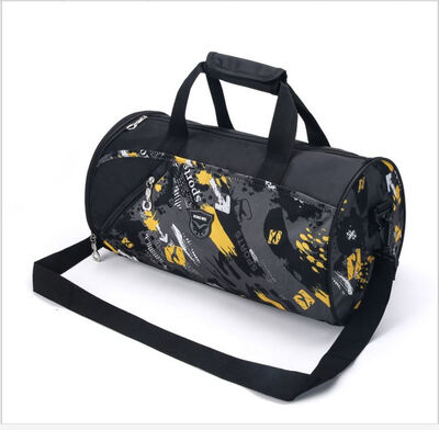 

Men's fashion fitness bag as gift for men