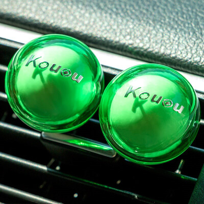 

Xiang Wang Kouou car perfume car perfume air conditioning outlet perfume seat car accessories pendant decoration in addition to odor fresh air aromatherapy ball marine green