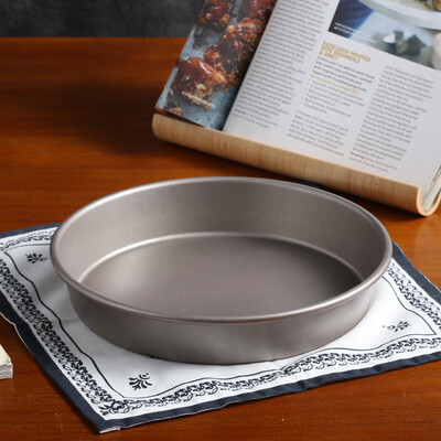 

Magic Kitchen Glacier Silver 9-inch Pizza Tray with Deep Pizza Plate Heavy Carbon Steel Baking Mold MK-J011