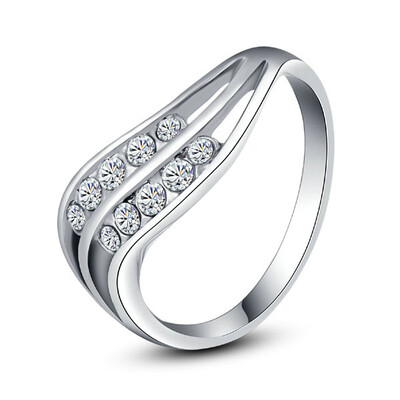 

Yoursfs Fashionable Vintage Rings For Women Austrian Crystal Charm WeddingEngagement Body Sexy Jewelry Accessories