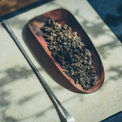 

70s Aged Dark Ali Shan Lao Cha Taiwan High Mountain Oolong Chen Nian Old Tea