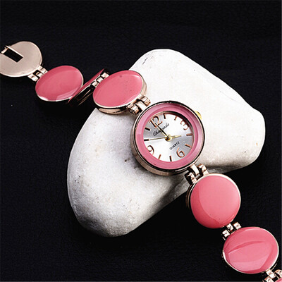 

Gold Bracelet Watch For Woman Alloy Band New Design Ladies Quartz Wristwatches Fashion Watch 2017