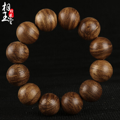 

Phase Yutang Slightly coolerKaliman Dan Shen Xianghu hand string Sweet honey bead bracelet 20mmOld incense Beaded bracelet