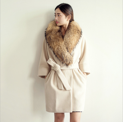 

Anti-season coat new big fur collar Mao Mao jacket women in the long section of the seven-point sleeve thick woolen coat luxury la