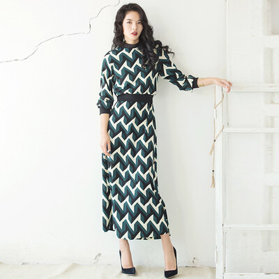 

Weiyi autumn new retro dress high waist long sleeve half high collar A word self-cultivation checkered dress 2017 female