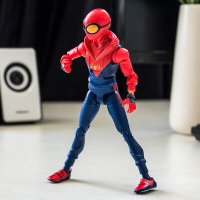 

MARVEL Sweater Spider-Man Action Figure 7"