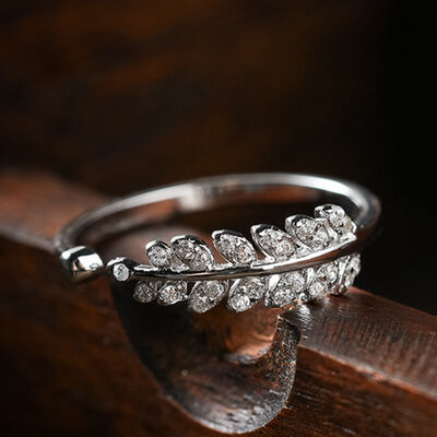 

Luo Ling Long 925 sterling silver pure diamond leaves diamond ring personality retro fashion ring fashion ring