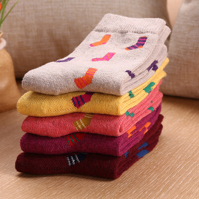 

Nanjiren 5 pairs of socks winter thickening warm socks men&women in the tube wool socks are code
