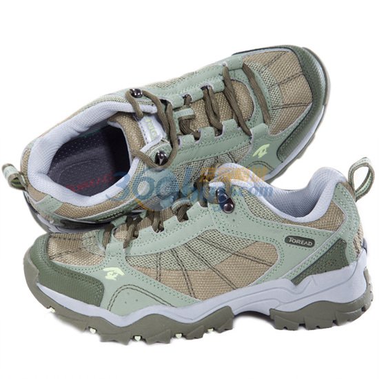 材料:鞋面采用纳米材料,优质橡胶大底配合高密度eva中底,t-foam鞋垫