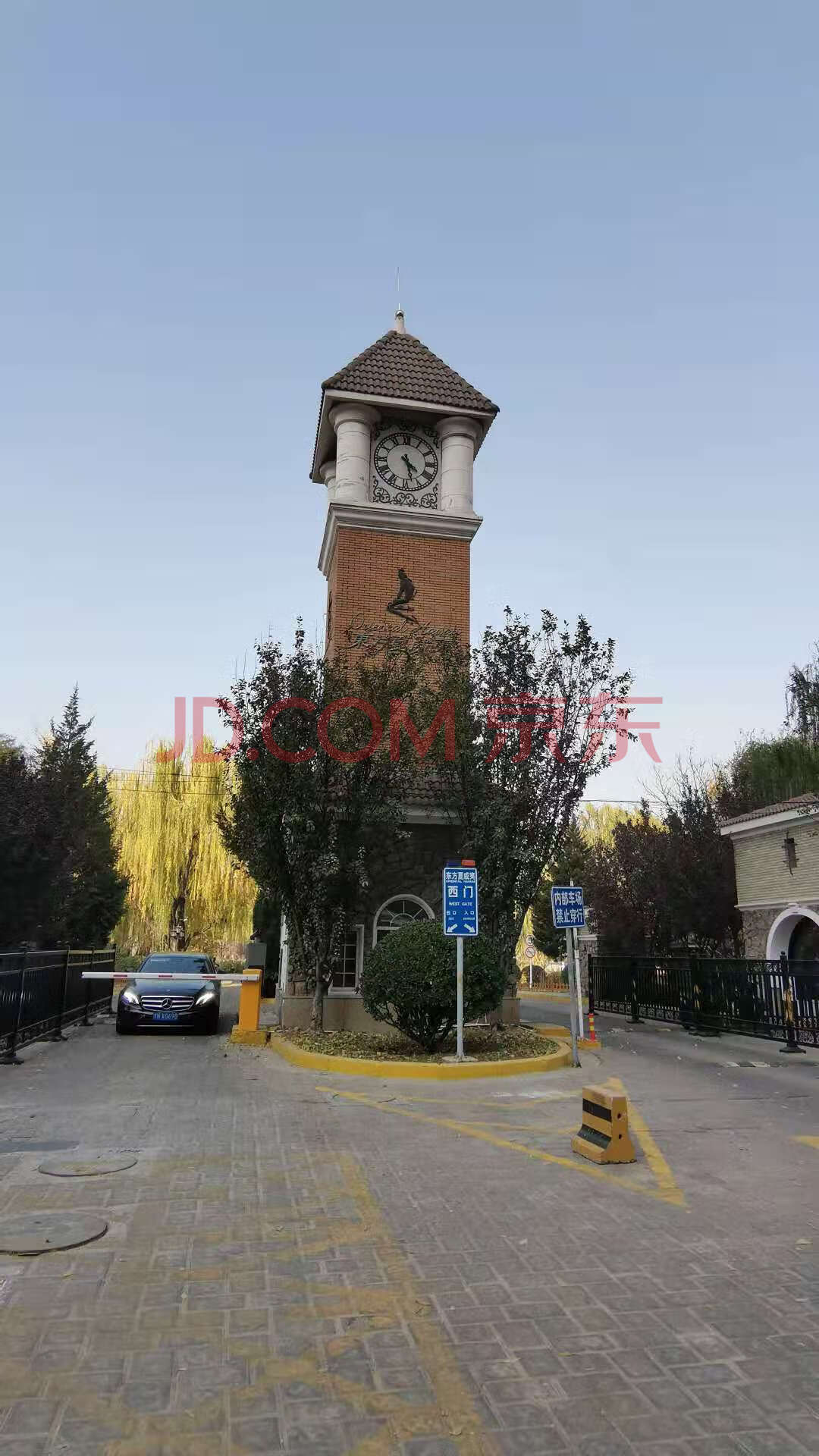 河北省三河市燕郊开发区燕顺路东侧公司用地东,规划路南侧东方夏威夷