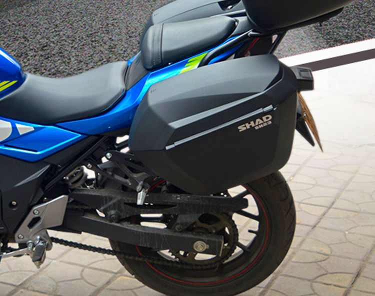 适用于铃木gsx250r边箱尾箱侧箱gsx250改装后备箱三箱支架夏德36边箱