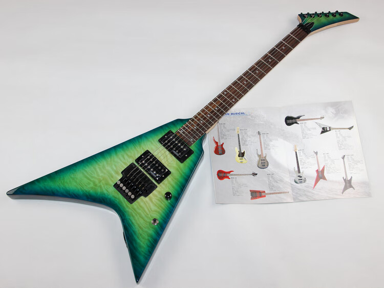 东城卫陈德修 燕尾24品异形双摇电吉他 铁克无极电吉他 燕尾双摇电