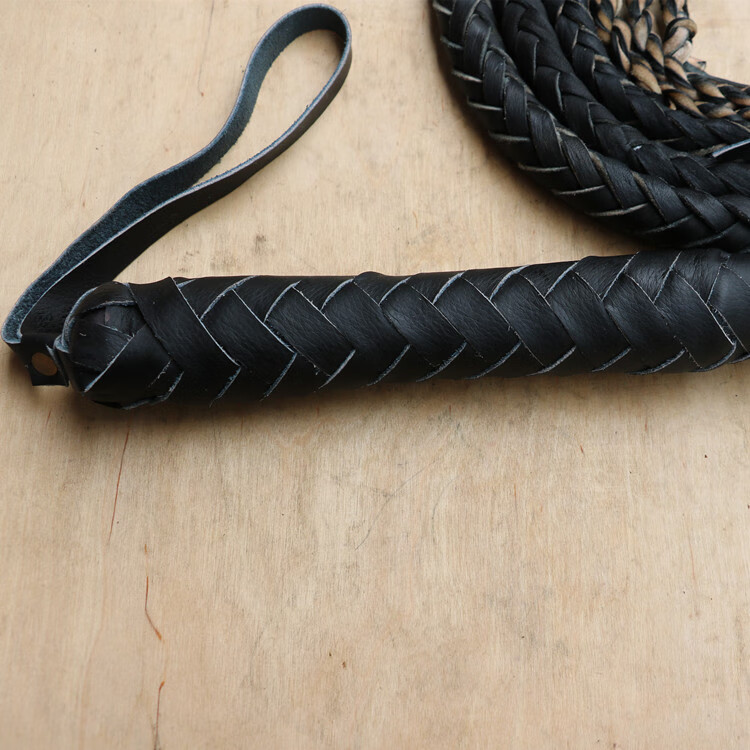 牛皮鞭武术牧羊鞭健身鞭长鞭响鞭防身鞭甩鞭马鞭陀螺鞭软鞭 黑色4米