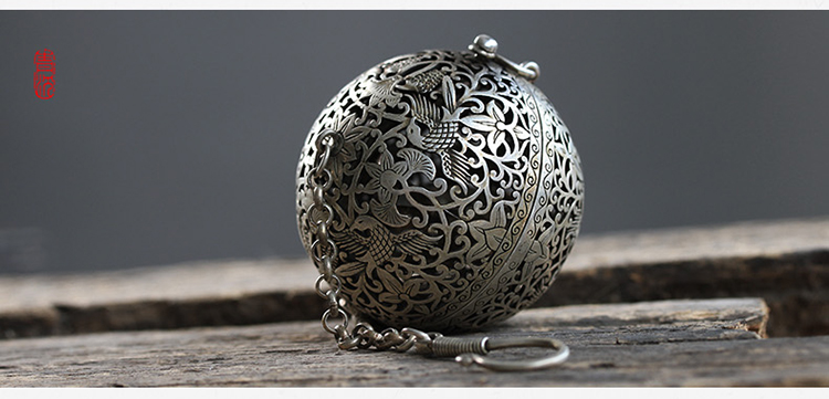 葡萄花鸟纹香囊国家宝藏葡萄花鸟纹银香囊球车载香薰炉镂空香薰球塔檀