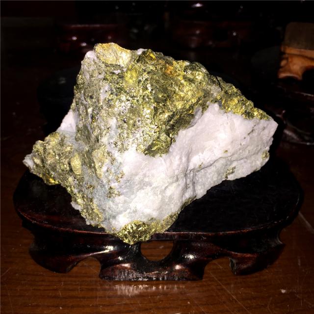 2022新款天然黄金矿石奇石观赏石头风水原石办公室客厅鱼缸摆件