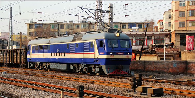 cmr火车的模型 北京百酷 发顺丰 cmr train line 东风8b内燃机车 车头