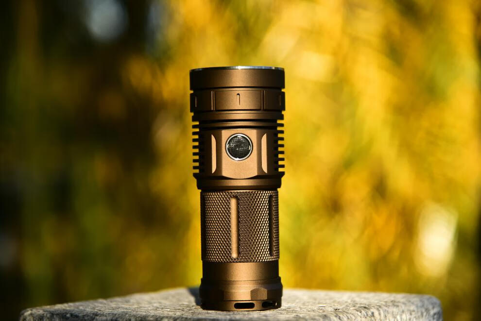 强光手电20000流明haikelite骇客xhp50 sst40流明强光手电筒可充 篱笆