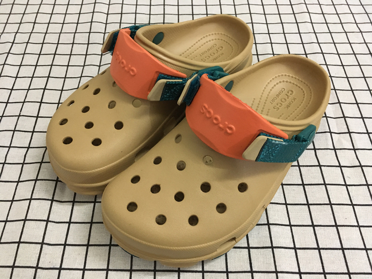 囘力旗舰官网卡琳湃cross夏季新款男女式特林克骆格洞洞鞋沙滩鞋凉