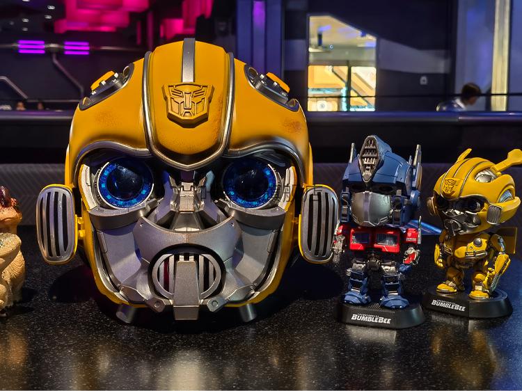 新款大黄蜂头盔可变形模动漫killerbody大黄蜂头盔声控可穿戴中英双语