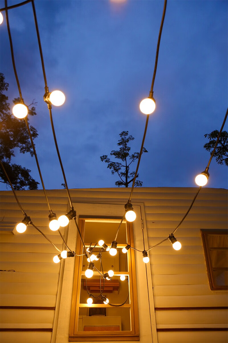 户外彩灯闪灯串灯防水led串灯挂灯阳台装饰灯庭院装饰灯带灯泡串5米10