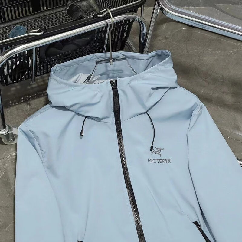 始祖鸟连帽防风女外套户外22秋冬以太蓝始祖鸟旗舰男装女装 宝蓝色 m