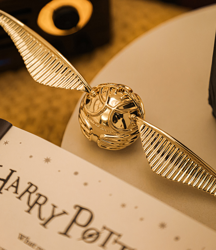 范缇思金色飞贼哈利波特周边 金色飞贼戒指盒 摆件 翅膀可动 金色翅膀