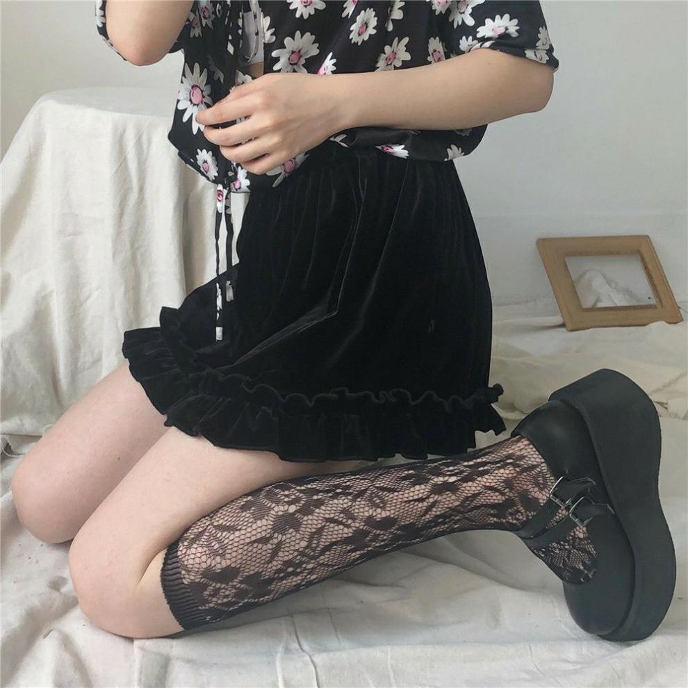刺绣暗纹玫瑰蕾丝性感花朵小腿袜奶可爱中筒袜ins风蕾丝蝴蝶结黑色