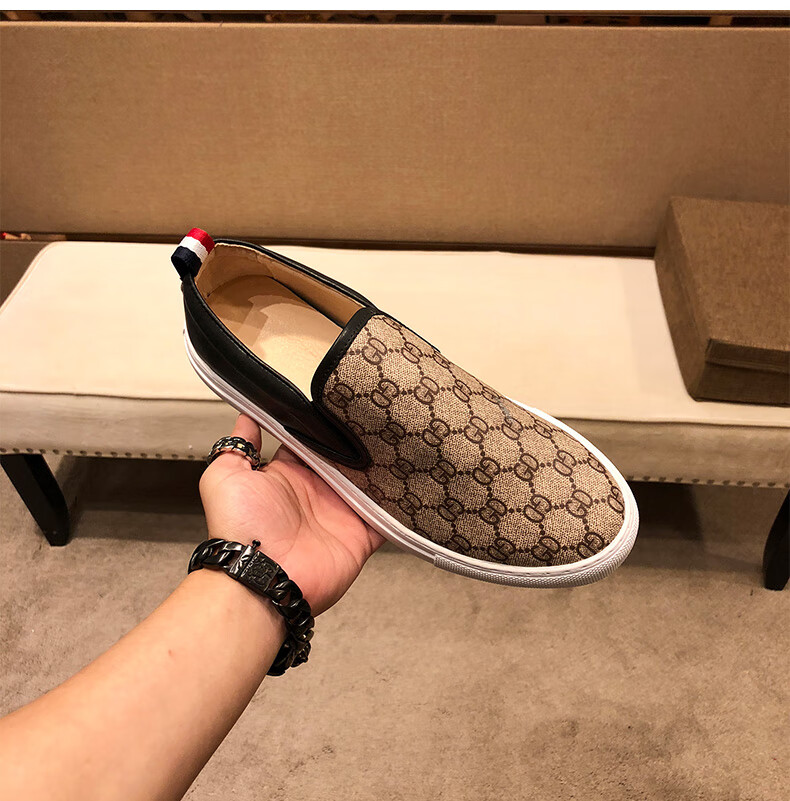 gucci 古驰2022秋冬新款小蜜蜂印花乐福鞋男一脚蹬男士百搭休闲懒人套