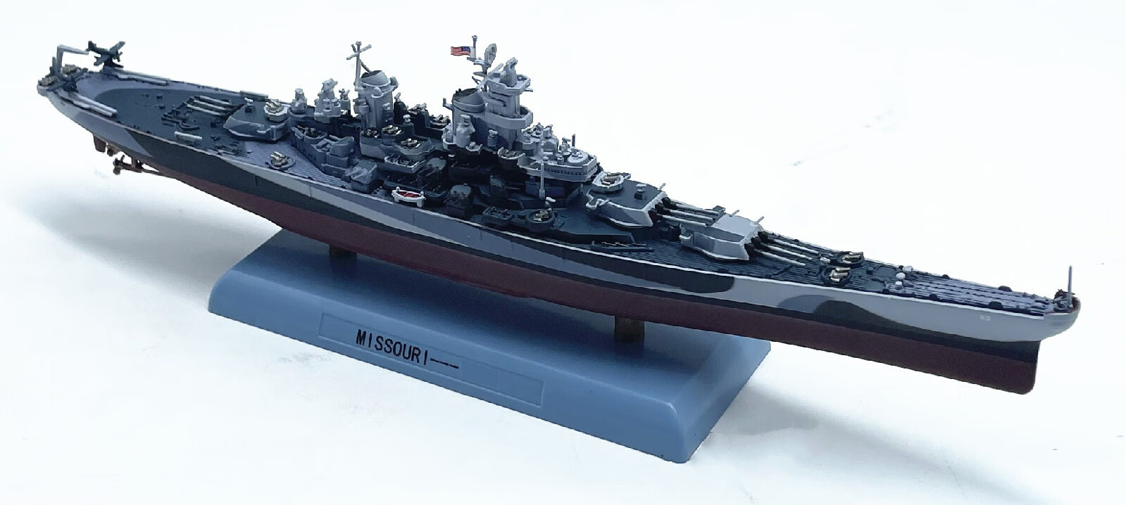 军舰模型摆件1/1000二战密苏里衣阿华战列舰战舰模型免胶分色成品静态