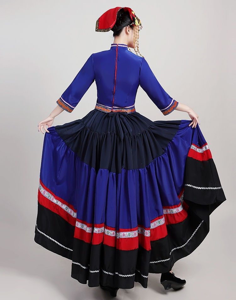 云南少数民族服装彝族女大摆裙七月火把节七彩衣服凉山舞蹈演出 720单